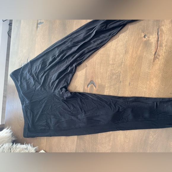 Black additionelle leggings with details along front middle size 18 - Picture 3 of 3